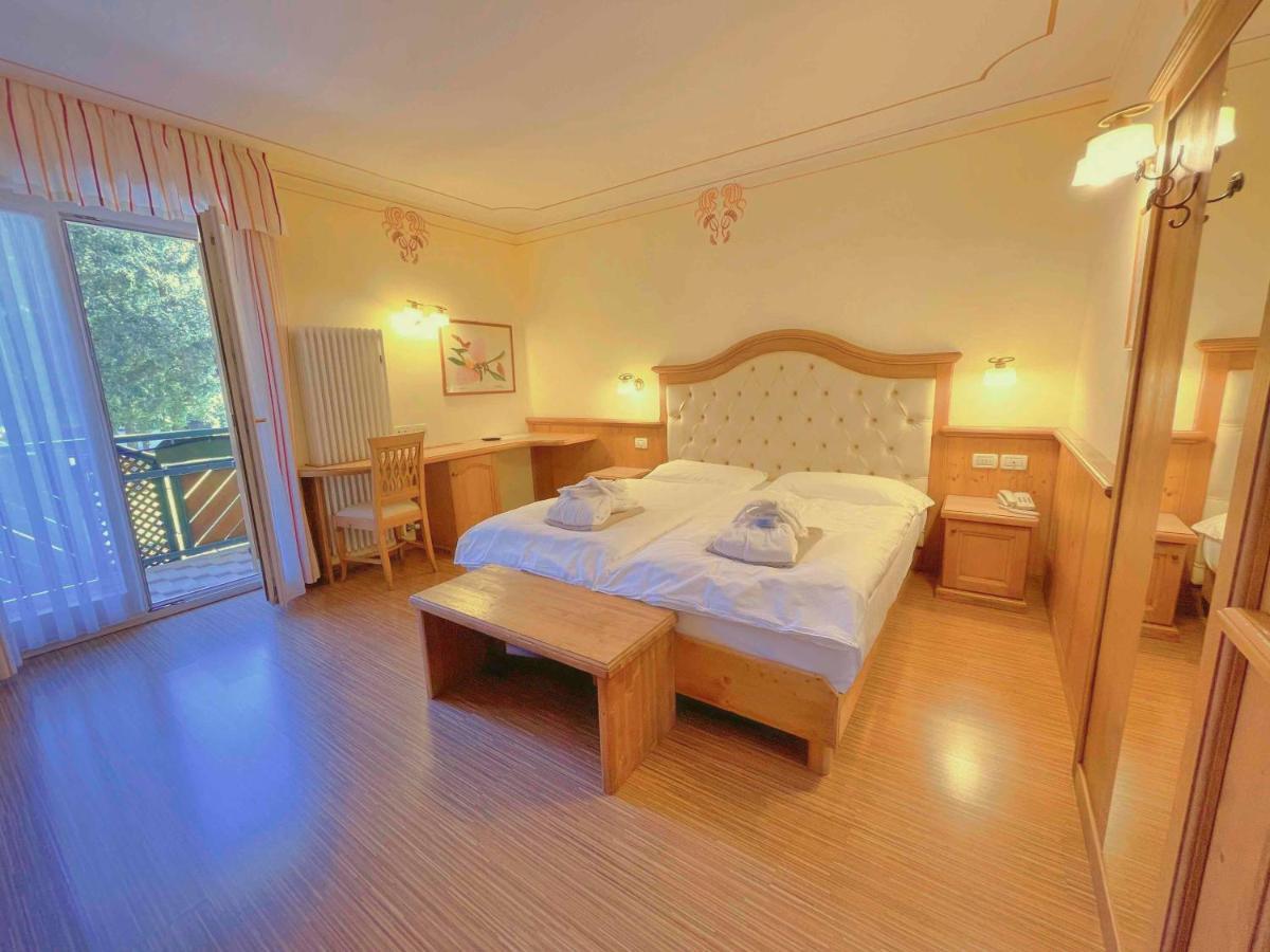 Alledolomiti Boutique Lake Hotel - Adults Friendly مولفينو المظهر الخارجي الصورة