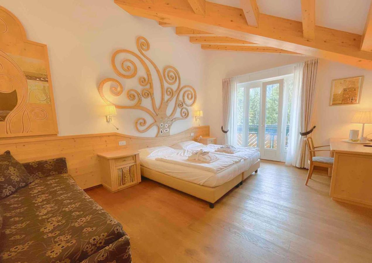 Alledolomiti Boutique Lake Hotel - Adults Friendly مولفينو المظهر الخارجي الصورة