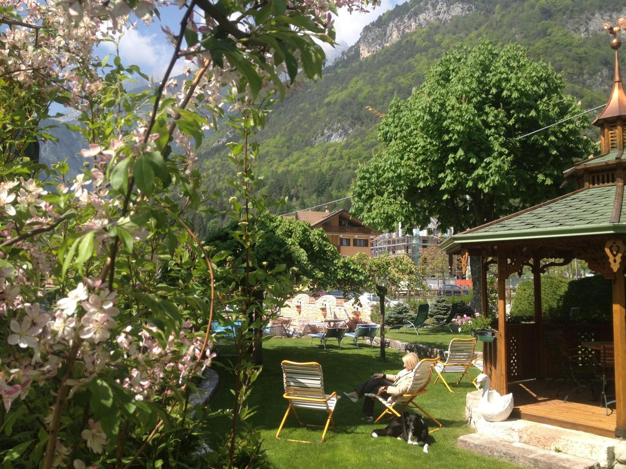 Alledolomiti Boutique Lake Hotel - Adults Friendly مولفينو المظهر الخارجي الصورة
